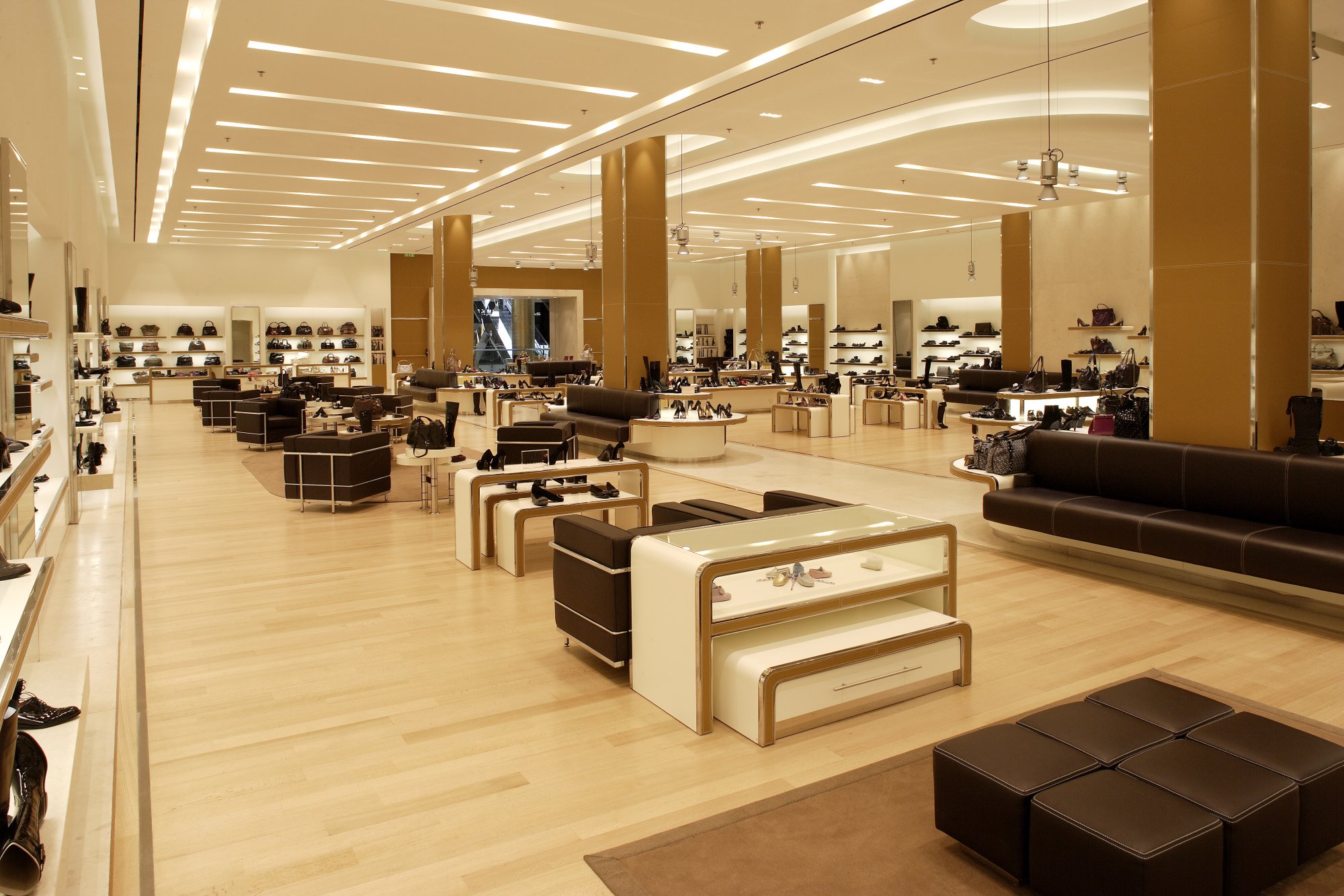 Κατάστημα Καλογήρου Golden Hall
